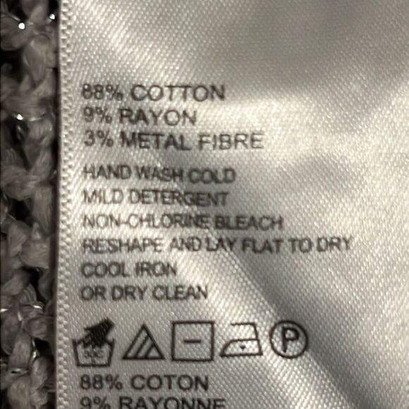 Tommy Bahama Grey /Silver Metallic Thread V-Neck Pullover Sweater Size M - Picture 10 of 10